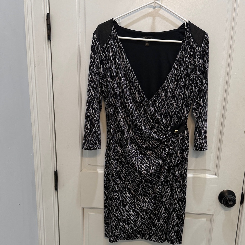 Thalia Sodi Black and White Long Sleeve Dress